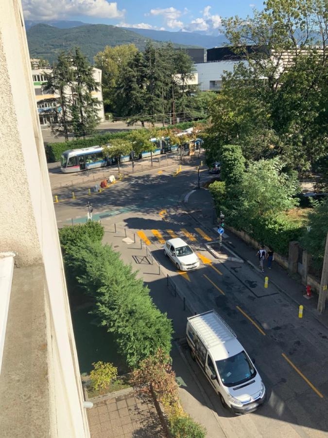 グルノーブルBrooklyn - Studio Moderne A 2 Pas Du Tram Aアパートメント エクステリア 写真